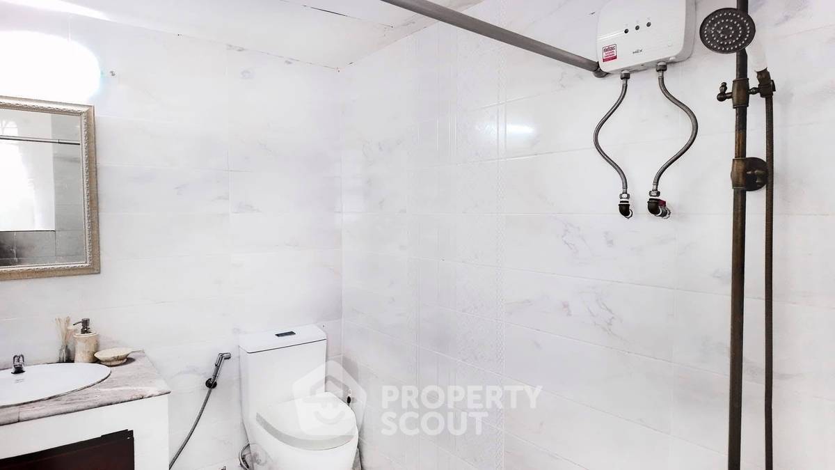 รูป คอนโด 3-ห้องนอน ที่ โมเดิร์นโฮมเพลส ใน สวนหลวง (ID 2721442) - รูปที่ 21/22