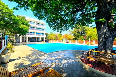 Condos for sale Hua Hin Bus Station : 2-BR Condo at Baan Suan Rim Sai close to Khao Takiab beach (ID 2723685)