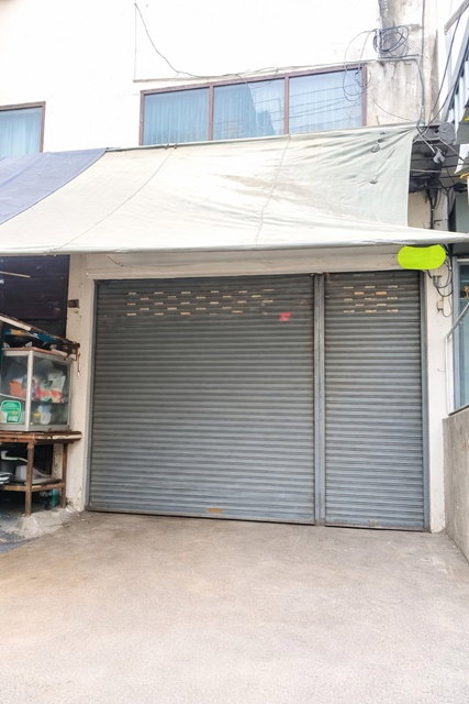 รูป ใกล้รพ.สมิติเวช สุขุมวิท 600 ม. ใกล้BTS ทองหล่อ 1.5 กม. อาคาร 4 ชั้น 3 นอน สุขุมวิท45-53 มาร์เก็ตเพลส ทองหล่อ 700ม. 250 ตร.ม. 16 ตร.ว. - รูปที่ 8/8