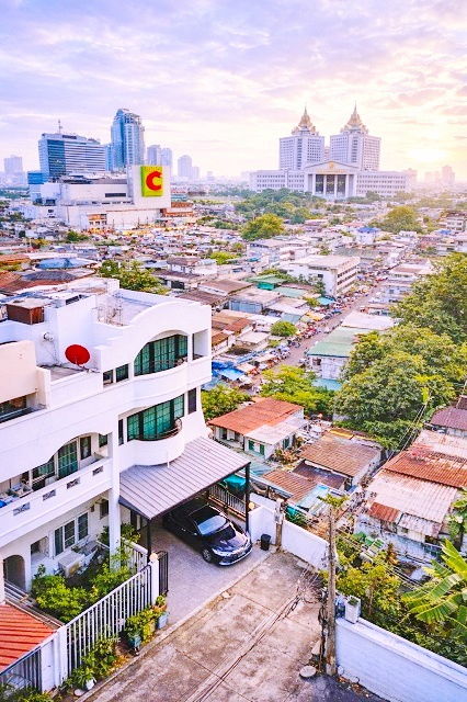 รูป ศาลอาญา ศาลอุทธรณ์ รัชดา19 5-6 นอน MRTลาดพร้าว 400ม. 8แอร์ ลาดพร้าว11-15 ทาวน์โฮมหลังมุม3ชั้น 52ตร.วา. 202ตร.ม. เซ็นทรัล ลาดพร้าว 1กม. - รูปที่ 1/8