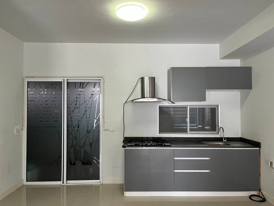 รูป ทาวน์เฮ้าส์ 2 ชั้น 17.6 ตร.ว. หมู่บ้านอารียาเดอะคัลเลอร์ เฟส3 วงแหวน-รามอินทรา ใกล้แฟชั่นไอส์แลนด์ ซอยสุเหราคลอง15 - รูปที่ 8/12