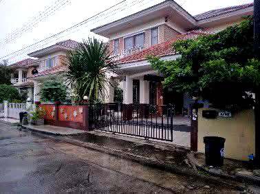 บ้านเดี่ยว ถนนหทัยราษฎร์ :  ขายบ้านเดี่ยว ตกแต่งครบเข้าอยู่ได้เลย หมู่บ้าน บุณฑรีก์ ต.คลองสอง อ.คลองหลวง จ.ปทุมธานี 