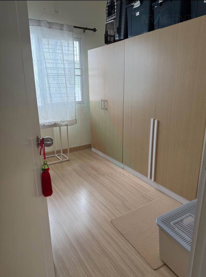 รูป 📌 ให้เช่าทาวน์เฮาส์ 2 ชั้น กัสโต้ สาทร-ตากสิน 3 ห้องนอน 2 ห้องน้ำ - รูปที่ 5/8