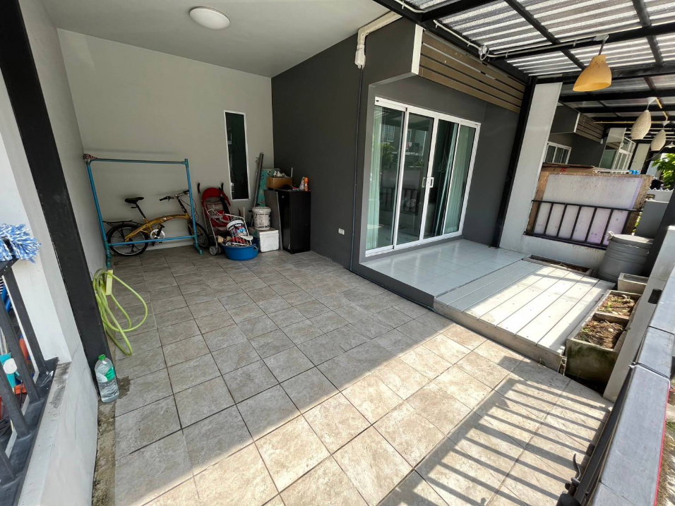 รูป ทาวน์เฮ้าส์ 2 ชั้น 17.6 ตร.ว. หมู่บ้านอารียาเดอะคัลเลอร์ เฟส3 วงแหวน-รามอินทรา ใกล้แฟชั่นไอส์แลนด์ ซอยสุเหราคลอง15   - รูปที่ 9/12