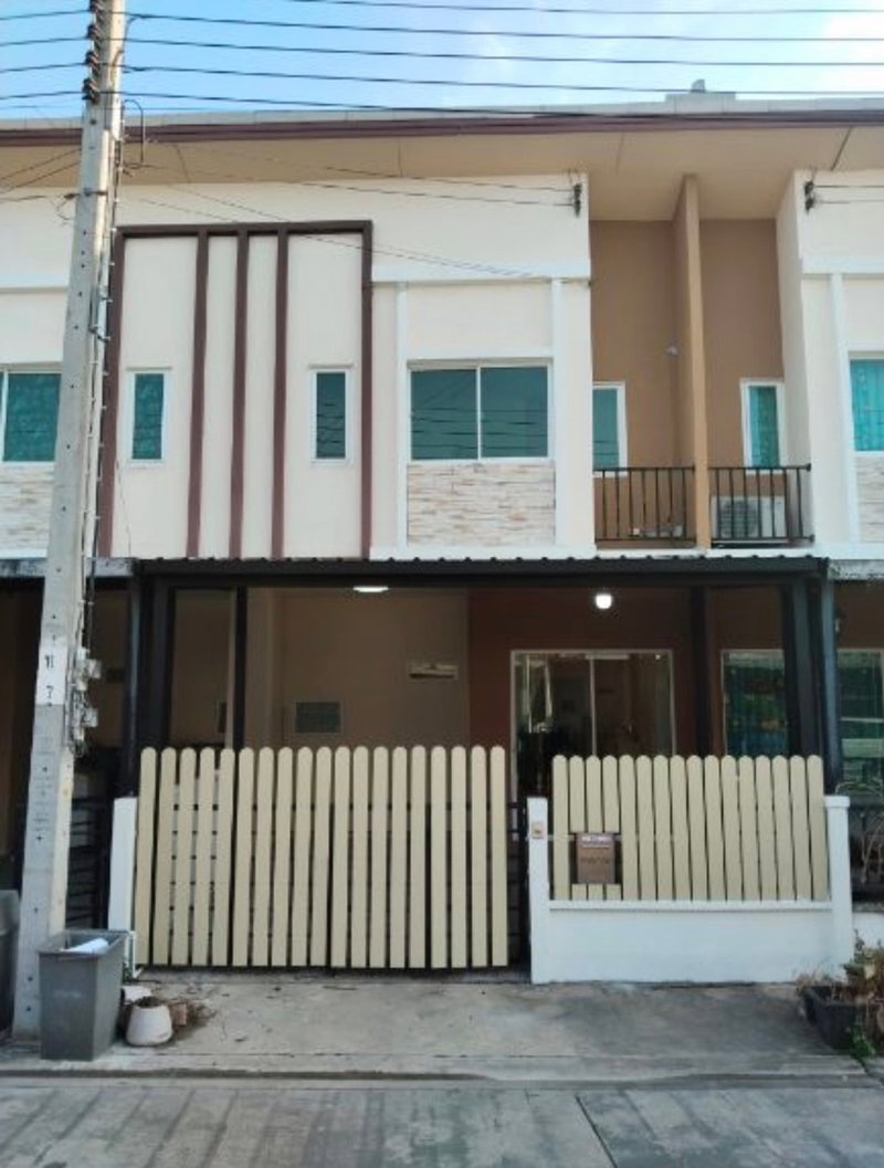 ขายทาวน์โฮม : 🏠 ขายบ้าน : Pleno Town Petchkasem 81 (พลีโน่ ทาวน์ เพชรเกษม 81)   รหัสทรัพย์ | 📌 LNP-H881 