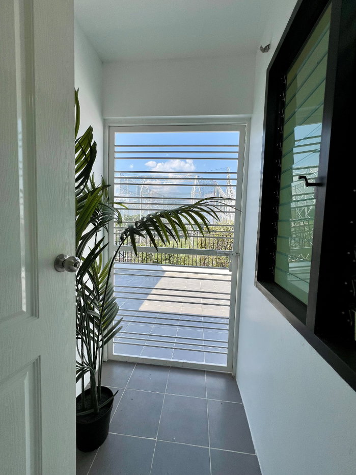 รูป ขายด่วน ราคาดีมาก ทาวน์โฮม 3 ชั้น รีโนเวทใหม่ PATIO ศรีนครินทร์–พระราม 9 ทำเลกรุงเทพกรีฑา - รูปที่ 27/39
