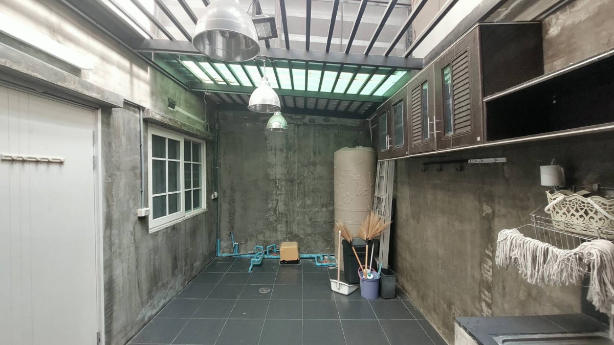 รูป ขายทาวน์โฮม 3 ชั้น โกลเด้นทาวน์ ซ.นวมินทร์ 42 แยก 27 บึงกุ่ม 5 ห้องนอน 4 ห้องน้ำ ต่อเติมครบ คุ้มค่าทุกตารางนิ้ว - รูปที่ 33/34