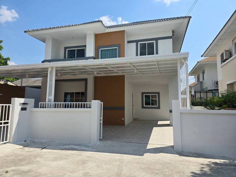 ขายบ้านเดี่ยว : บ้านเดี่ยวหลังใหญ่ ทำเลหลังมุมใน รีโนเวทใหม่ หมู่บ้าน แลนซีโอ รามอินทรา-นวมินทร์ ถ.เลียบคลอง เขตคลองสามวา พร้อมอยู่ทั้งเฟอร์ฯ,แอร์