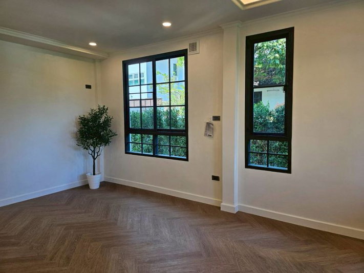 รูป บ้านใหม่ใกล้มช. เสร็จพร้อมอยู่! 70 ตร.ว. ทำเลทองที่หาไม่ได้อีกแล้ว มีหลังเดียวเท่านั้น! - รูปที่ 8/20