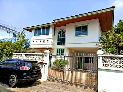 เช่าบ้านเดี่ยว เดอะ คริสตัล : MHR69 บ้านมุมพื้นที่ใหญ่! เช่าบ้านเดี่ยวลาดพร้าววังหิน 24 (โชคชัย 4) 4 นอน 2 น้ำ เลี้ยงสัตว์ได้ ใกล้เซ็นทรัล อีสต์วิลล์