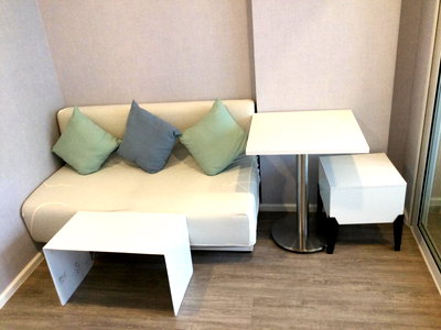 เช่าคอนโด เขตจตุจักร : ให้เช่า คอนโด บลู พหลโยธิน 35 BTS รัชโยธิน BTS Ratchayothin 1.3 กม. มีรถ รับ - ส่ง