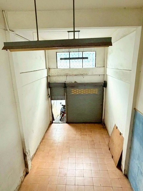 รูป ใกล้รพ.สมิติเวช สุขุมวิท 600 ม. ใกล้BTS ทองหล่อ 1.5 กม. อาคาร 4 ชั้น 3 นอน สุขุมวิท45-53 มาร์เก็ตเพลส ทองหล่อ 700ม. 250 ตร.ม. 16 ตร.ว. - รูปที่ 4/8