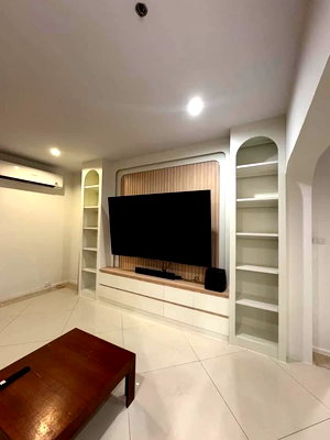 Condos for rent Silom and Sathorn Road : The Empire                          Place 