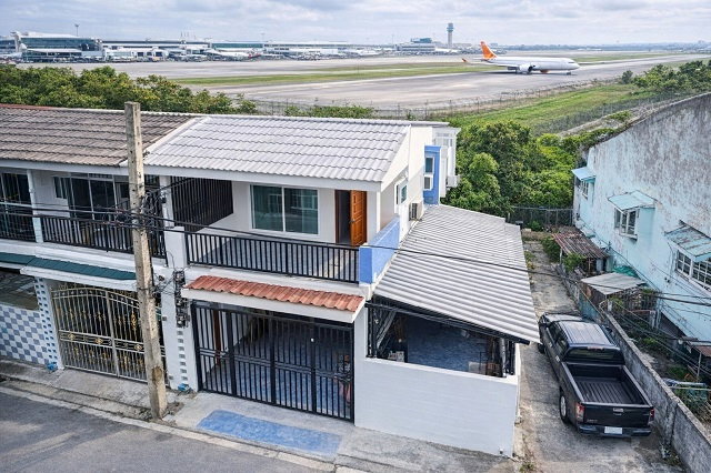 รูป วิภาวดีรังสิต70-80 ทาวน์เฮ้าส์ให้เช่า 3 นอน สนามบินดอนเมือง 850 ม. 2น้ำ ดอนเมืองโทลล์เวย์ 24 ตร.ว.192 ตร.ม. พร้อมแอร์ และเฟอร์ฯ - รูปที่ 1/8