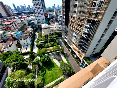 Condos for rent Samitivej Sukhumvit Hospital : 1 bedroom unit for rent in Phrom Phong. Park Origin Phrom Phong (Park 24), free shuttle bus to the malls, convenient Japanese supermarket 