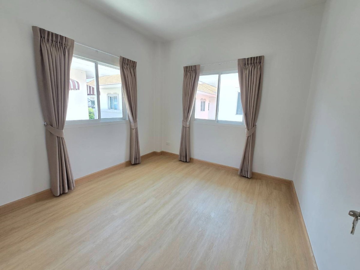 รูป บ้านเดี่ยวหลังใหญ่ ทำเลหลังมุมใน รีโนเวทใหม่ หมู่บ้าน แลนซีโอ รามอินทรา-นวมินทร์ ถ.เลียบคลอง เขตคลองสามวา พร้อมอยู่ทั้งเฟอร์ฯ,แอร์ - รูปที่ 32/41