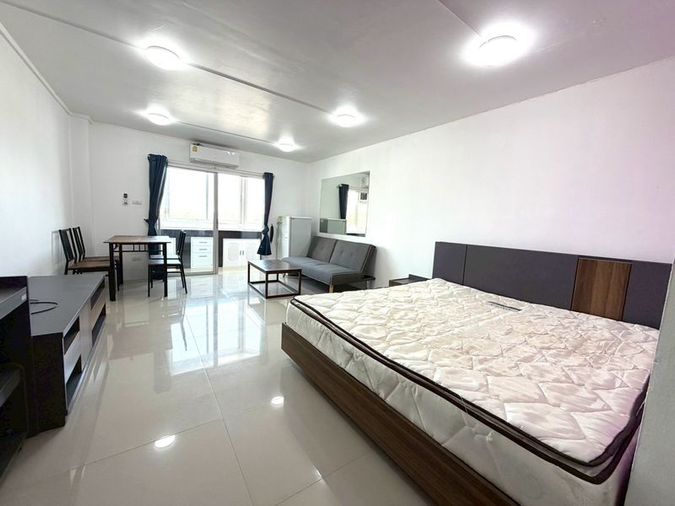 🏢✨ ขายด่วน! – ลานนาคอนโด ตึก B ✨