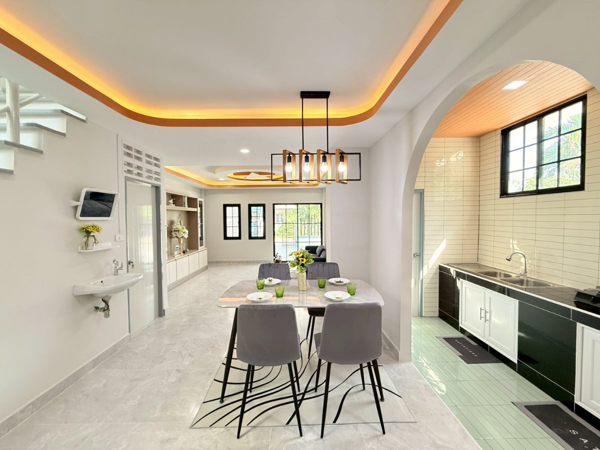 รูป ทาวน์เฮ้าส์หลังมุม ทำเลดี อยู่สบายต้องหลังนี้ หมู่บ้านอรุณธร ถนนสุขาภิบาล5 ออเงิน สายไหม แต่งสวยมาก เฟอร์นิเจอร์พร้อมเข้าอยู่ได้เลย - รูปที่ 12/21