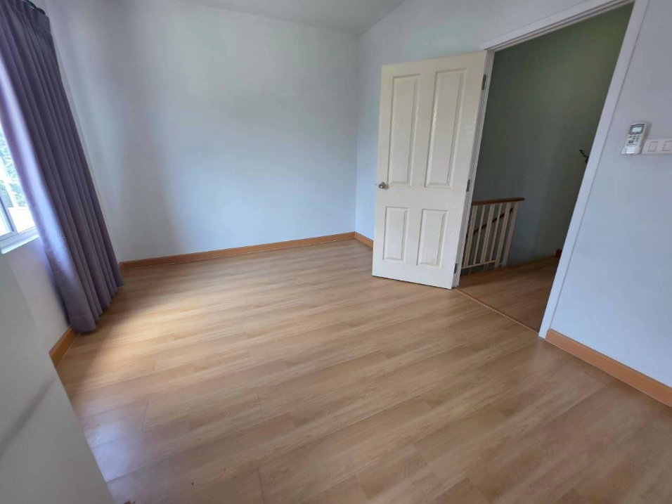 รูป ทาวน์เฮ้าส์ 2 ชั้น 17.6 ตร.ว. หมู่บ้านอารียาเดอะคัลเลอร์ เฟส3 วงแหวน-รามอินทรา ใกล้แฟชั่นไอส์แลนด์ ซอยสุเหราคลอง15 - รูปที่ 3/12