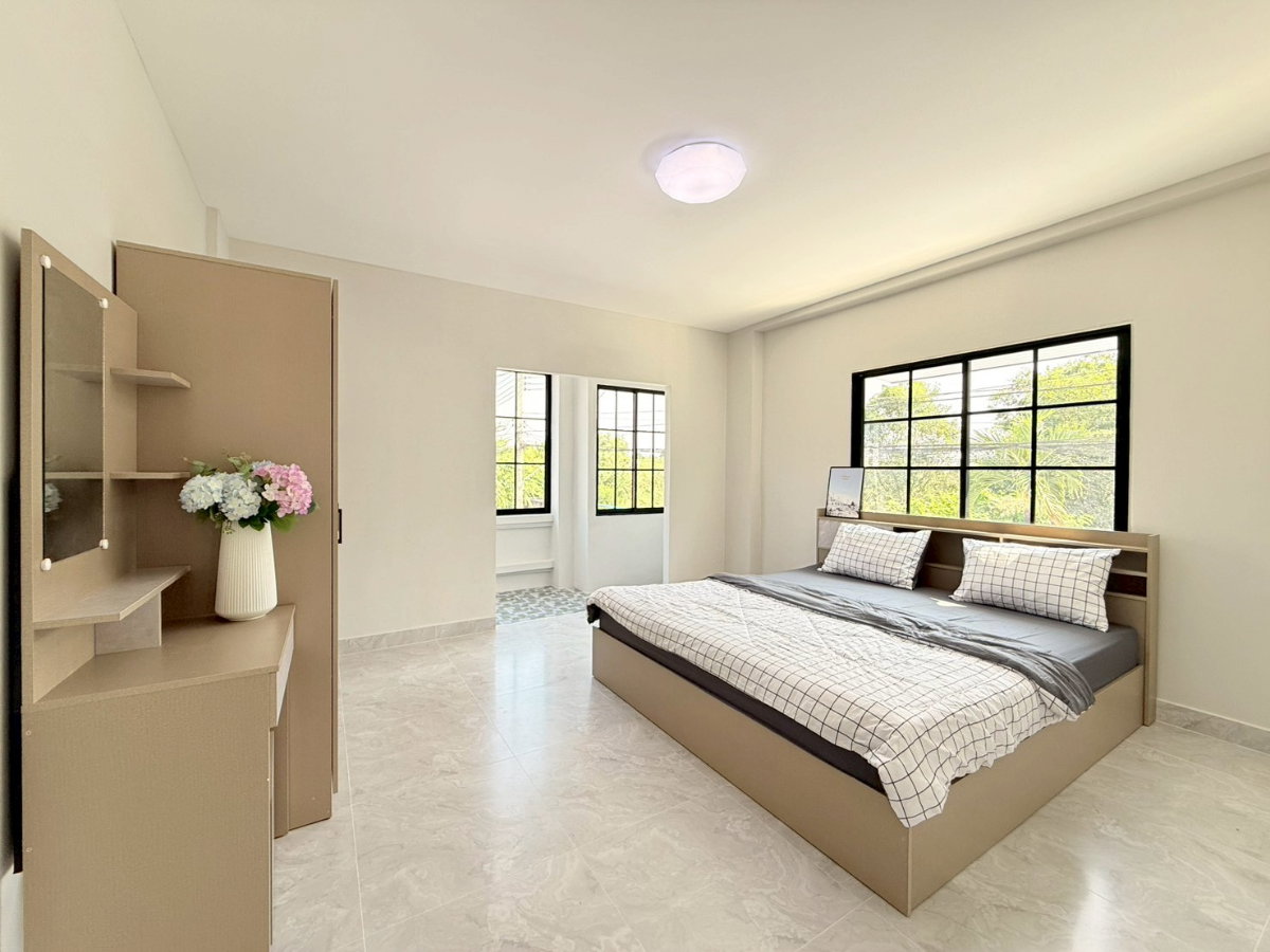 รูป ทาวน์เฮ้าส์หลังมุม ทำเลดี อยู่สบายต้องหลังนี้ หมู่บ้านอรุณธร ถนนสุขาภิบาล5 ออเงิน สายไหม แต่งสวยมาก เฟอร์นิเจอร์พร้อมเข้าอยู่ได้เลย - รูปที่ 15/21