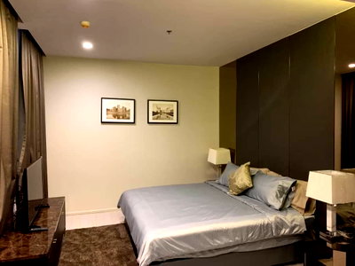 คอนโดให้เช่า : For Rent Condo Noble Ploenchit Fully Furnished (S15-13992)