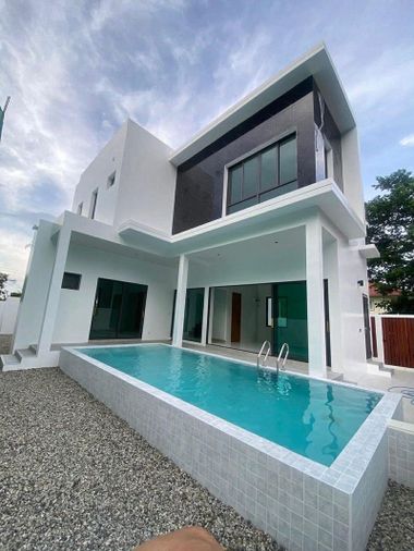  Luxury Pool Villa ใจกลางเมืองเชียงใหม่ ราคาพิเศษต่ำกว่าประเมิน! 🔥