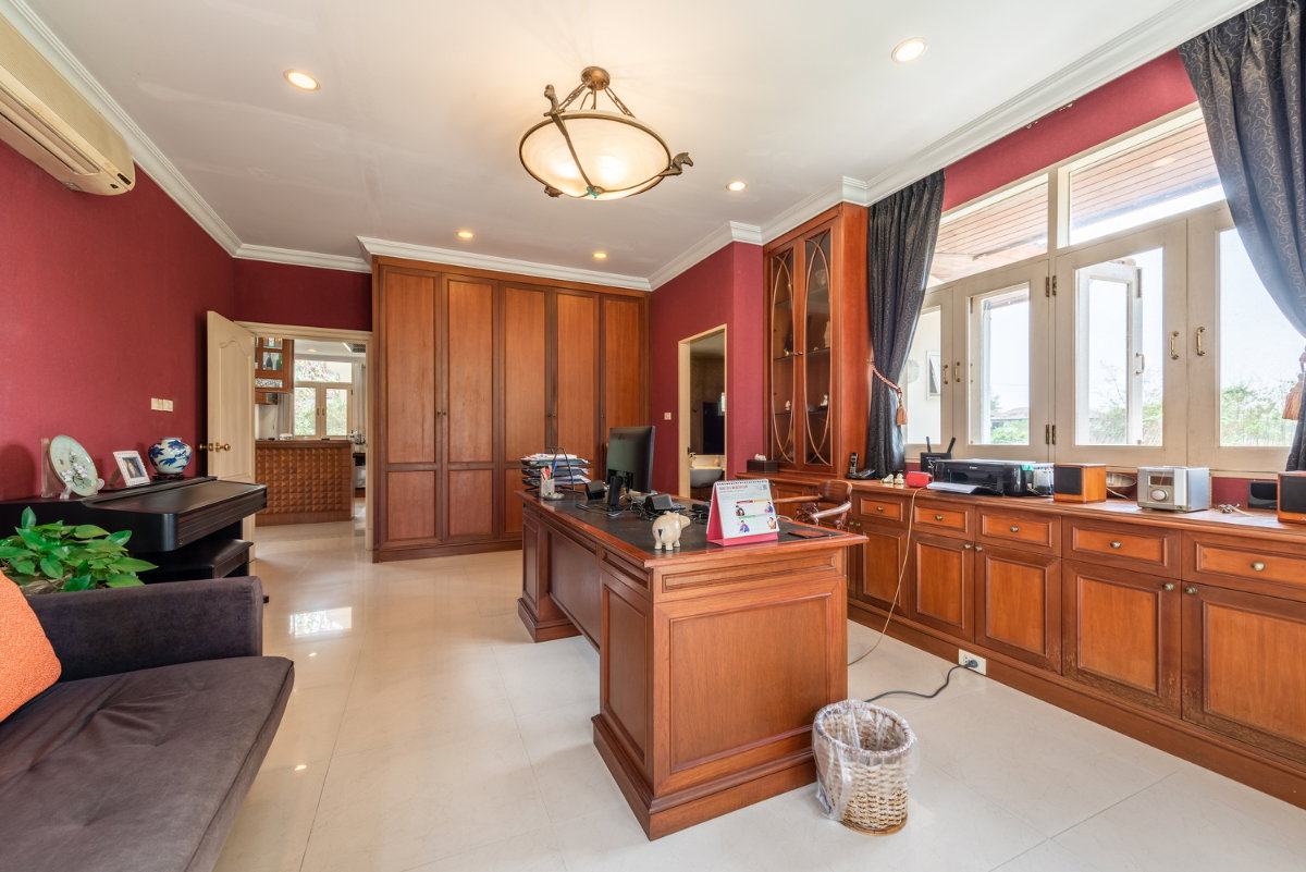 รูป ⛳️ ขายบ้านหรู Pool Villa ในสนามกอล์ฟ Windsor Park ติดโรงเรียน Bromsgrove International - รูปที่ 9/18