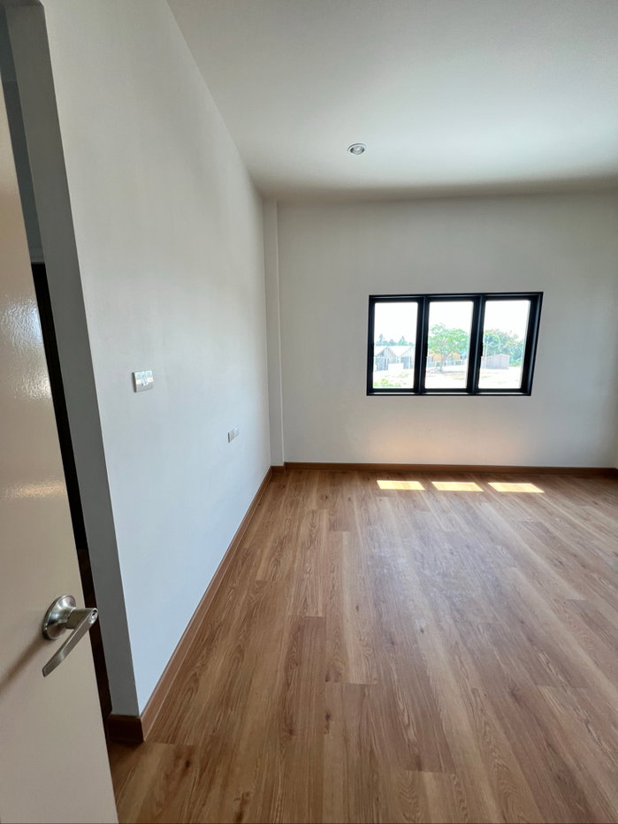 picture S Privacy by SK Real Estate LTD. - 41/50