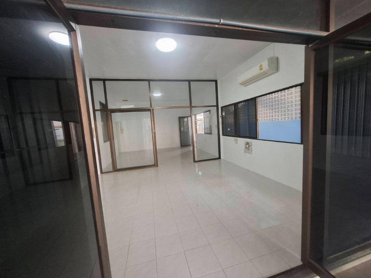 รูป ขายบ้านสวน 2 หลัง พร้อมโกดัง 1 หลัง (หลังบ้านติดน้ำ) ซอยบางแวก 120 กรุงเทพ - รูปที่ 19/22