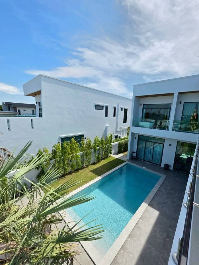 รูป Pool Villa 4 Bedroom for Sale in Huai Yai Pattaya - รูปที่ 2/21