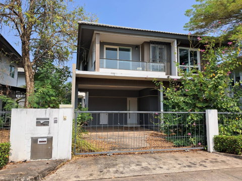 บ้านเดี่ยวสีวลี อุดรธานี ติดถ.มิตรภาพอุดร-หนองคาย (ต่อราคาได้)