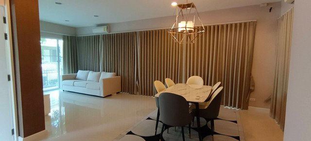 รูป HR3318ให้เช่าบ้านเดี่ยวหรู โครงการนารา โบทานิค ศรีนครินทร์ ใกล้รถไฟฟ้าสายสีเหลืองเพียง 200 เมตร Build-in ทั้งหลัง พร้อมเข้าอยู่ - รูปที่ 30/42