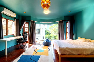 เช่าบ้านเดี่ยว ถนนวิทยุ : 🏡✨ ให้เช่าทาวน์โฮมหรู 5 ชั้น พร้อมดาดฟ้าส่วนตัว ใจกลางทองหล่อ ซอย 25 | ดีไซน์โดยสถาปนิก เฟอร์ครบ พร้อมเข้าอยู่ ✨🏡