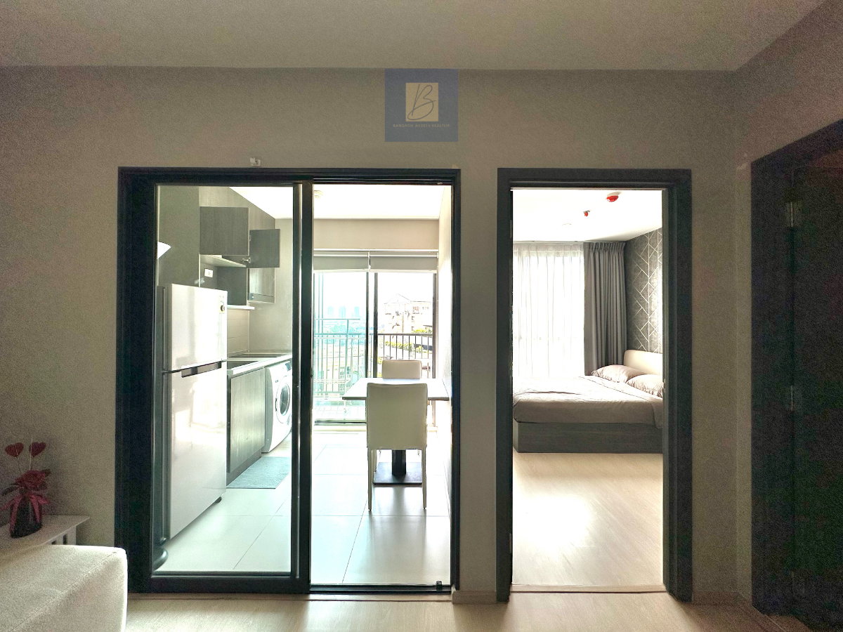 picture For rent 1 bedroom closed kitchen, pool view. There is a shuttle to BTS Udomsuk. - 12/18