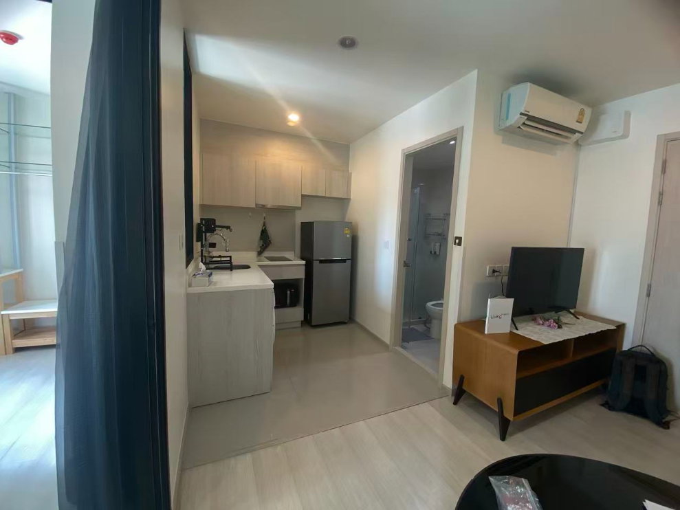 รูป คอนโดให้เช่า 1 ห้องนอน ในโครงการ ไลฟ์ อโศก - รูปที่ 3/11