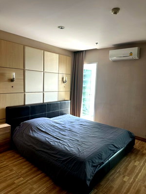 เช่าคอนโด ถนนรัชดาภิเษก : MAR1603  The Light Ladprao (เดอะ ไลท์ ลาดพร้าว) เฟอร์นิเจอร์ครบ  บรรยากาศดี น่าอยู่ ใกล้ MRT พหลโยธิน และ ยูเนี่นมอล เดินทางสะดวก  