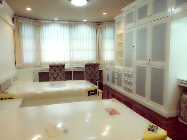 รูป ด่วน!!! ราคาพิเศษ ขาย/ ให้เช่า Home Office Furniture Built-In  สองหลังติดกัน 3 ชั้น 4 ห้องนอน ติดรถไฟฟ้าสายสีน้ำเงิน - รูปที่ 28/37