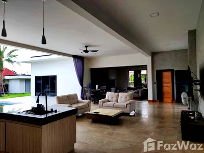 Houses for sale Prachaubkirikhan : 2 Bedroom House for sale in Hua Hin City, Prachuap Khiri Khan  1852868