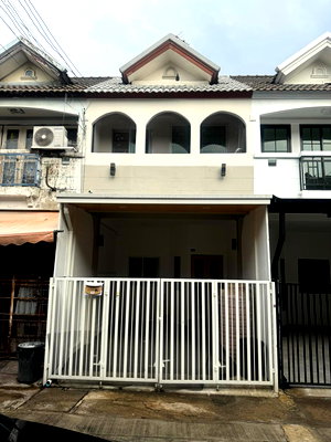 ทาวน์โฮม ถนนบางกรวย-ไทรน้อย : 🏡✨ ขายทาวน์เฮาส์ 2 ชั้น ย่านบางบัวทอง | ใกล้ 🚇 MRT คลองบางไผ่ และ Central Westgate เดินทางสะดวก ✨🏡