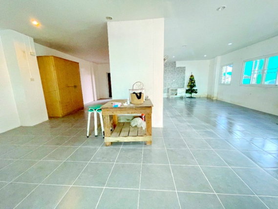 รูป เฉลิมพระเกียรติ ร.9 44-52 ประเวศ ใหญ่มาก 2คูหา ทาวน์เฮาส์ 3 นอน 2 น้ำ ใกล้ สวนหลวง ร.9 900 ม. 24 ตร.ว.188ตร.ม. หลังหัวมุม - รูปที่ 3/8