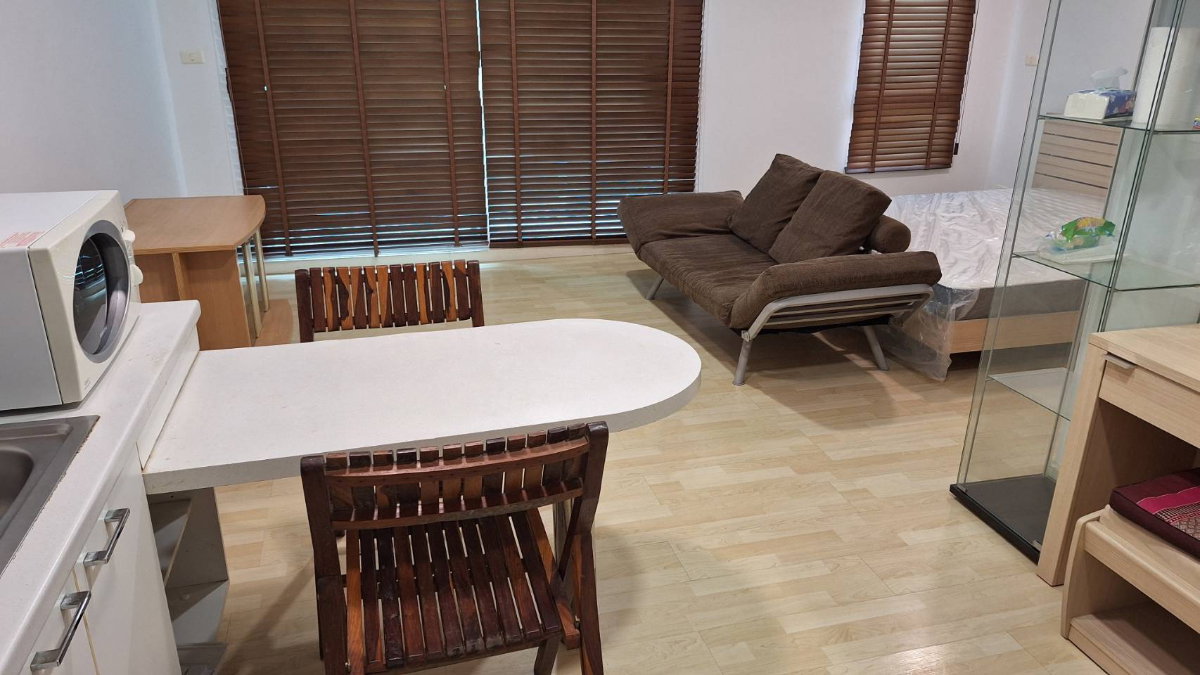 picture Hot Price for Rent Phahol Metro 🔥 - 2/10