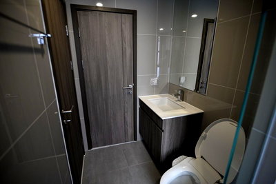 Condos for rent Wattana Wittaya Academy : Prime Location 🔥 IDEO Mobi Asoke for Rent | Near MRT Phetchaburi & ARL Makkasan | Heart of Asoke CBD | Ready to move in