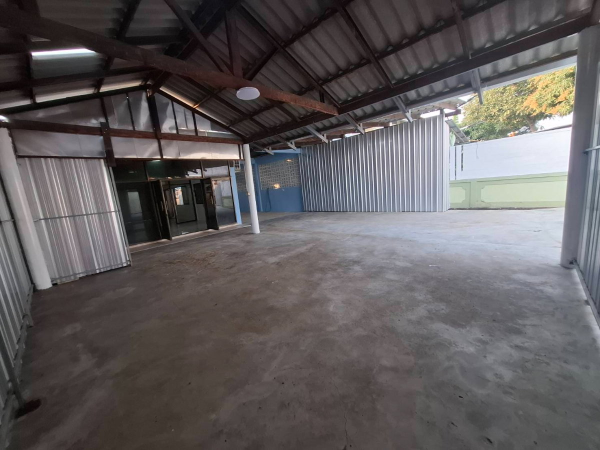 รูป ขายบ้านสวน 2 หลัง พร้อมโกดัง 1 หลัง (หลังบ้านติดน้ำ) ซอยบางแวก 120 กรุงเทพ - รูปที่ 18/22