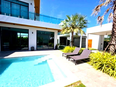 บ้านเดี่ยว ชลบุรี : Pool Villa 4 Bedroom for Sale in Huai Yai Pattaya