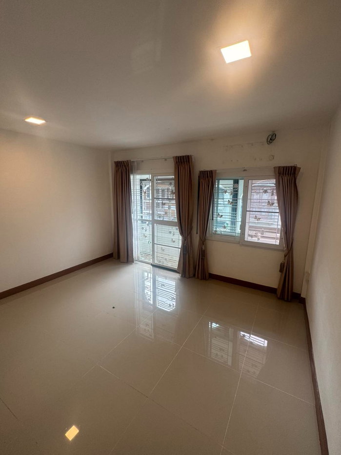 รูป 🏡✨ ขายทาวน์เฮาส์ 2 ชั้น ย่านบางบัวทอง | ใกล้ 🚇 MRT คลองบางไผ่ และ Central Westgate เดินทางสะดวก ✨🏡 - รูปที่ 5/18