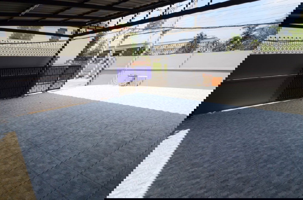 รูป 🏡 ให้เช่าบ้านเดี่ยว 2 ชั้น / Home Office ย่านโชคชัย 4 ✨ บ้านหัวมุม ทำเลดี เดินทางสะดวก เหมาะสำหรับอยู่อาศัยหรือทำโฮมออฟฟิศ - รูปที่ 8/9