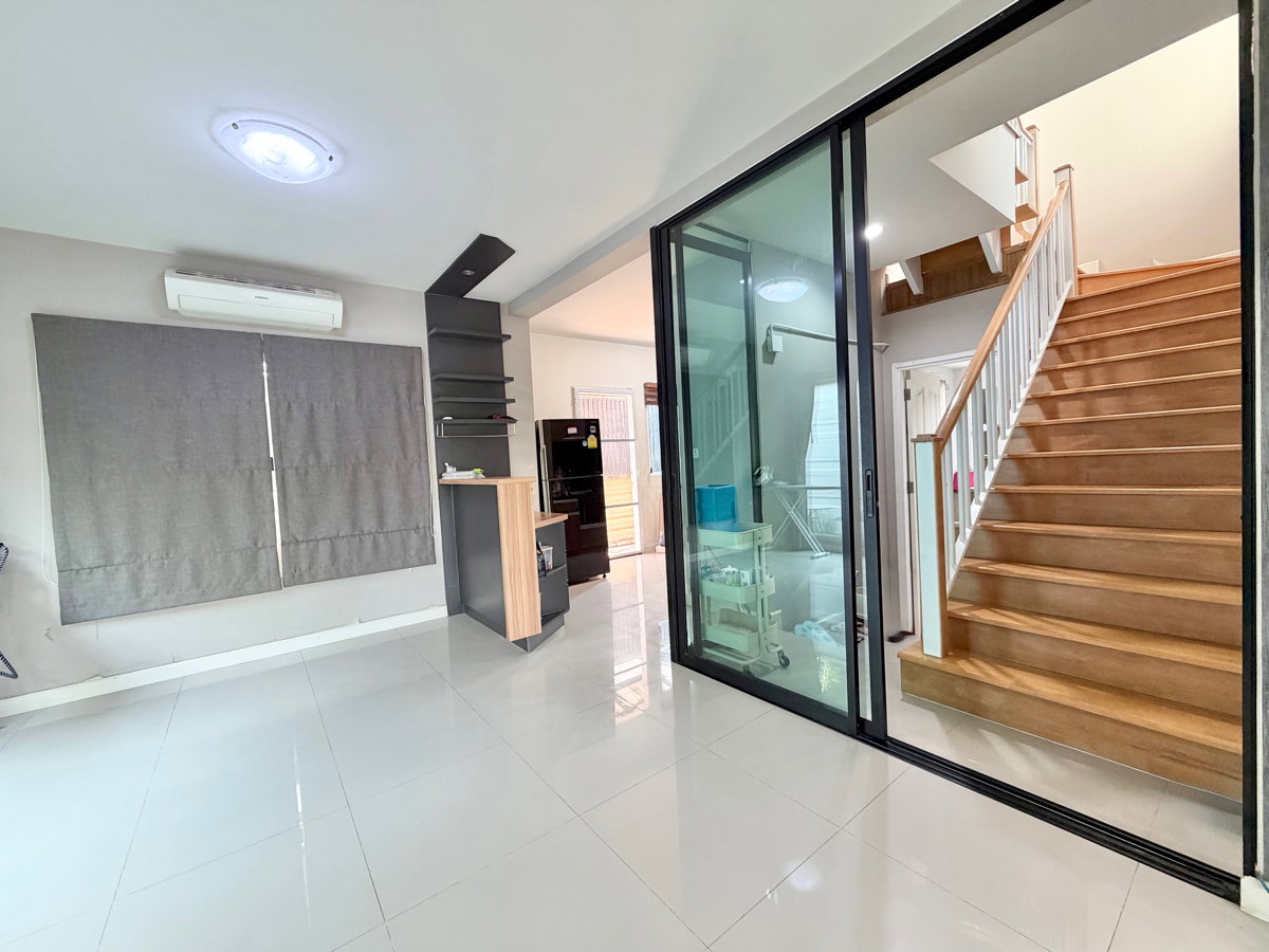 รูป ขายบ้าน Passorn Prestige ภัสสร เพรสทีจ พัฒนาการ 38 หลังมุม โซนส่วนตัว โครงการเงียบสงบ ทำเลศักยภาพ เดินทางสะดวก  เข้าออกได้ทั้งพัฒนาการ และอ่อนนุช - รูปที่ 16/34