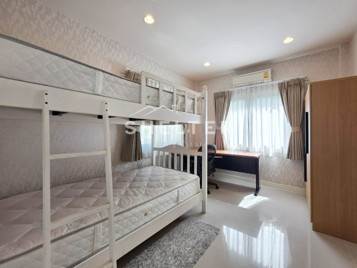 รูป บ้านเดี่ยว ให้เช่า พร้อมเข้าอยู่ทันที เฟอร์ครบ ใกล้โรงเรียนนานาชาติเวลลิงตัน 🏫 - รูปที่ 13/32