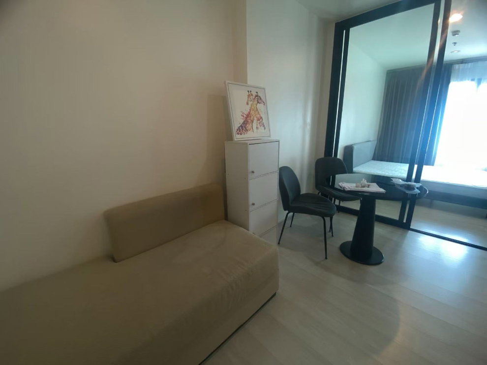 รูป คอนโดให้เช่า 1 ห้องนอน ในโครงการ ไลฟ์ อโศก - รูปที่ 2/11
