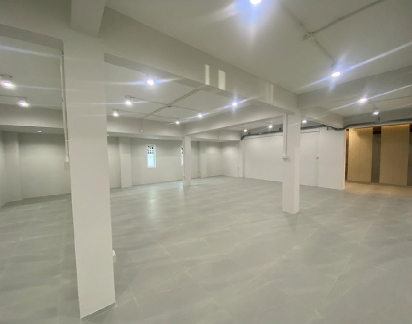 รูป ให้เช่าอาคารสำนักงาน / Office / พื้นที่ ชั้น 1 เท่านั้น / ซอยปรีดีพนมยงค์ 14 สุขุมวิท 71 / อาคารพื้นที่ใช้สอย 500 ตารางเมตร  - รูปที่ 14/14